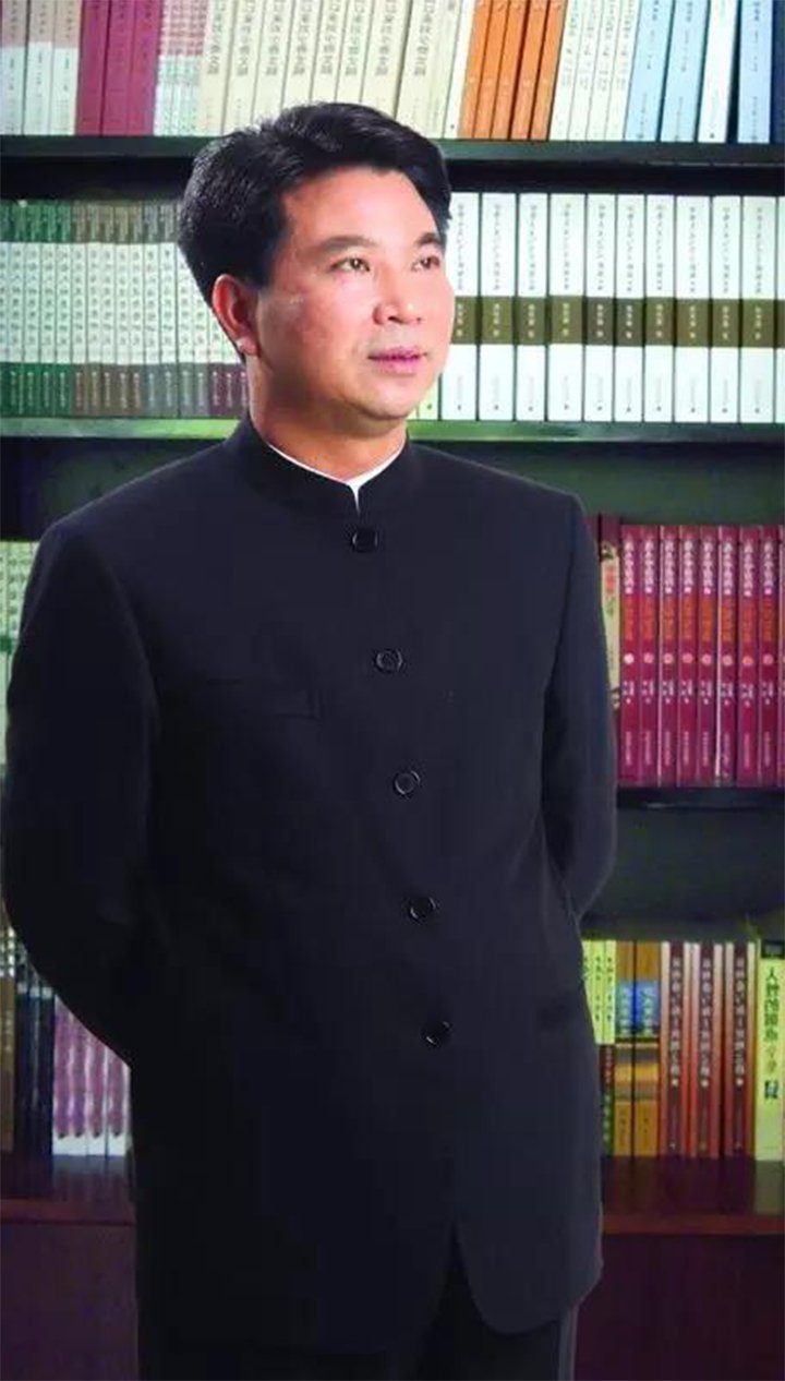 办一家药厂成为余春富先生内心的渴望与