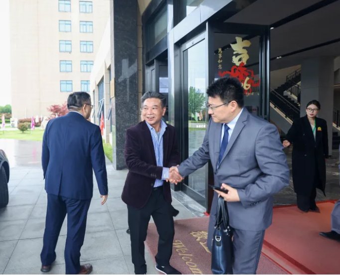 移动端与电脑端入口保持一致